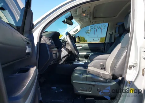 2021 Toyota Tundra Limited из США, поврежденный, VIN 5TFHY5F14MX963182